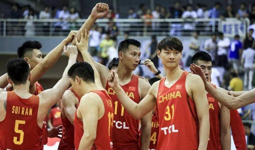 NBA球员在中国篮球联赛中争霸