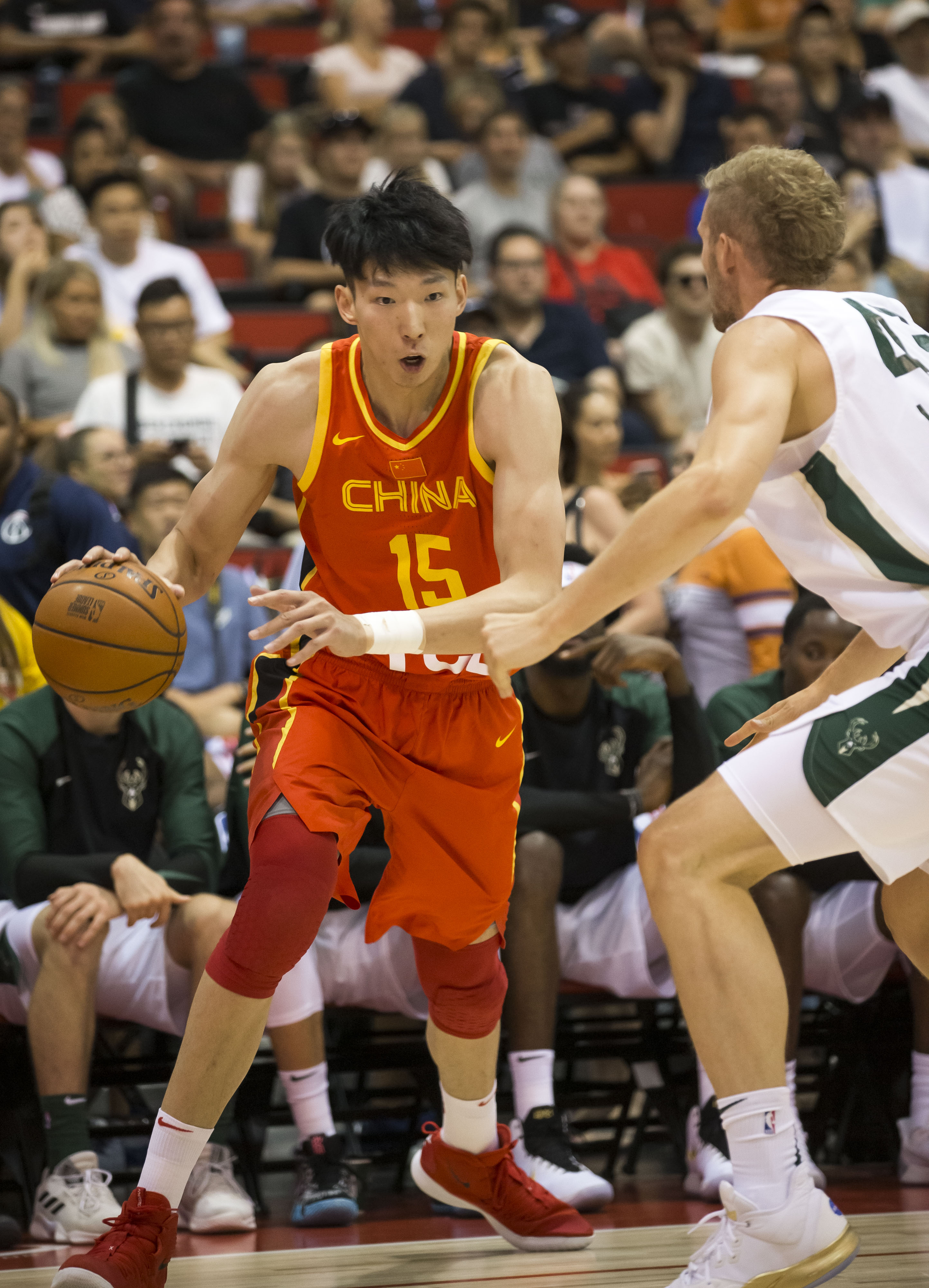 NBA球员在中国篮球联赛中争霸